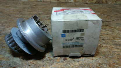 Vectra A Ascona C Kadett E Wasserpumpe original GM Opel NEU