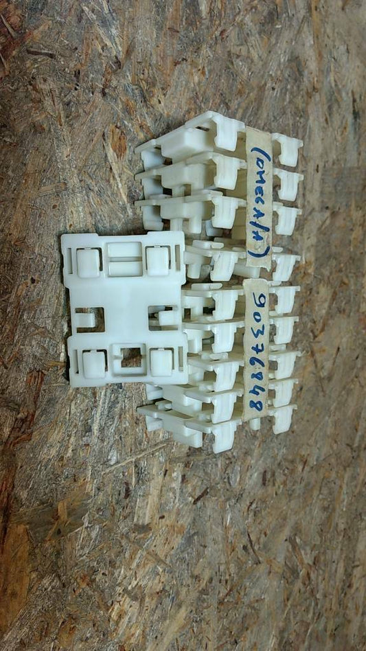 Omega A Halter Blende Heckklappe Original GM Opel Neu
