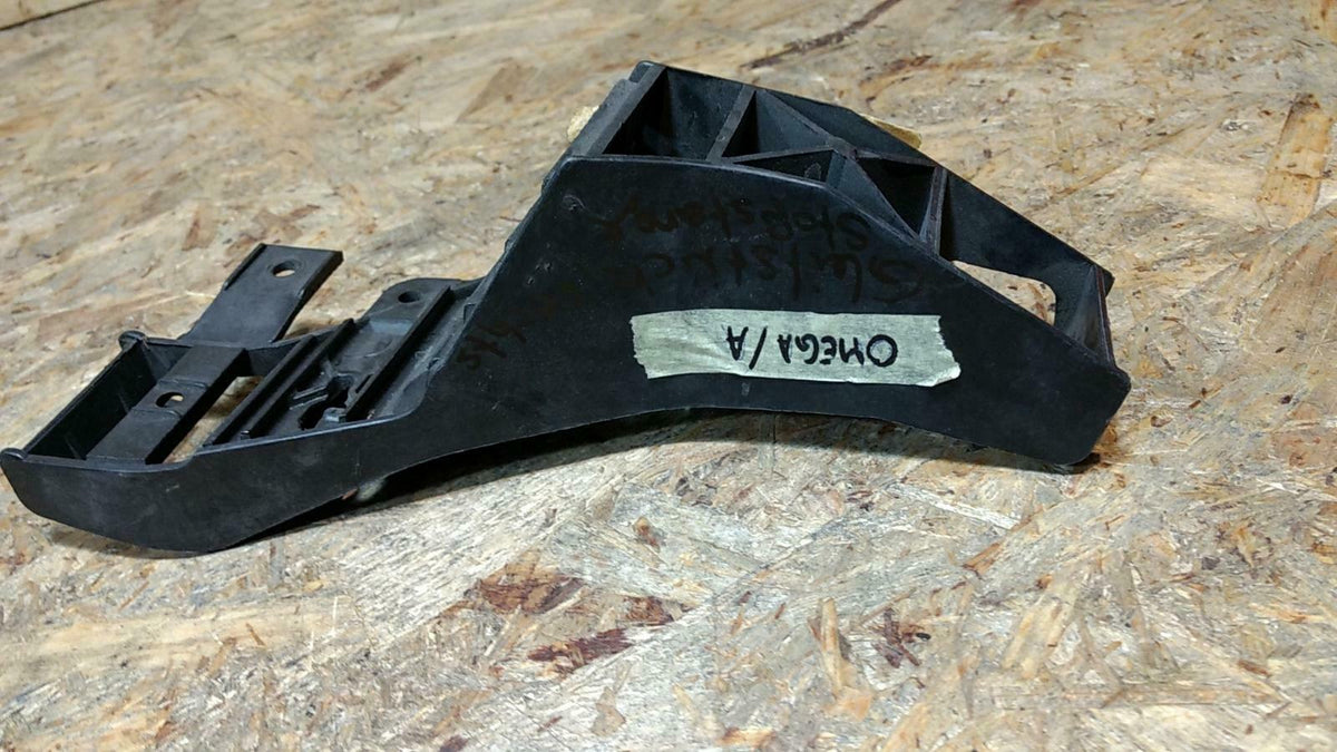 Omega A Gleitstück Stoßstange Original GM Opel Neu