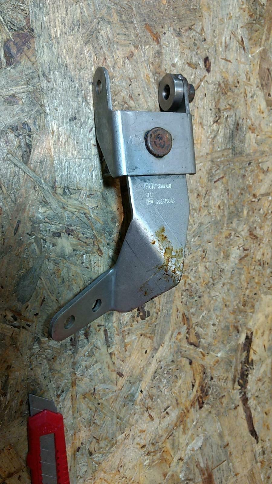 Opel Zafira B Strebe Katalysator Abgasrückführung original GM NEU