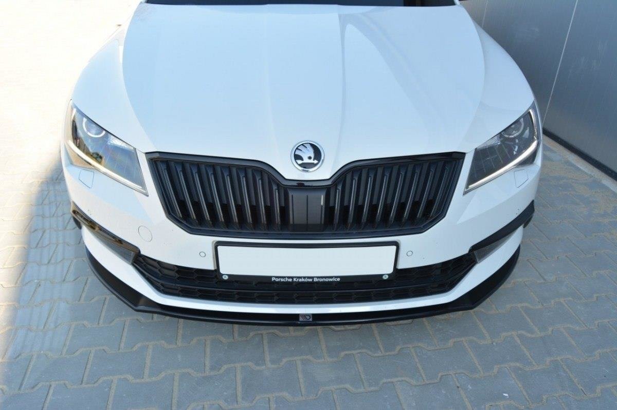 Front Ansatz für v.2 SKODA SUPERB III Carbon Look