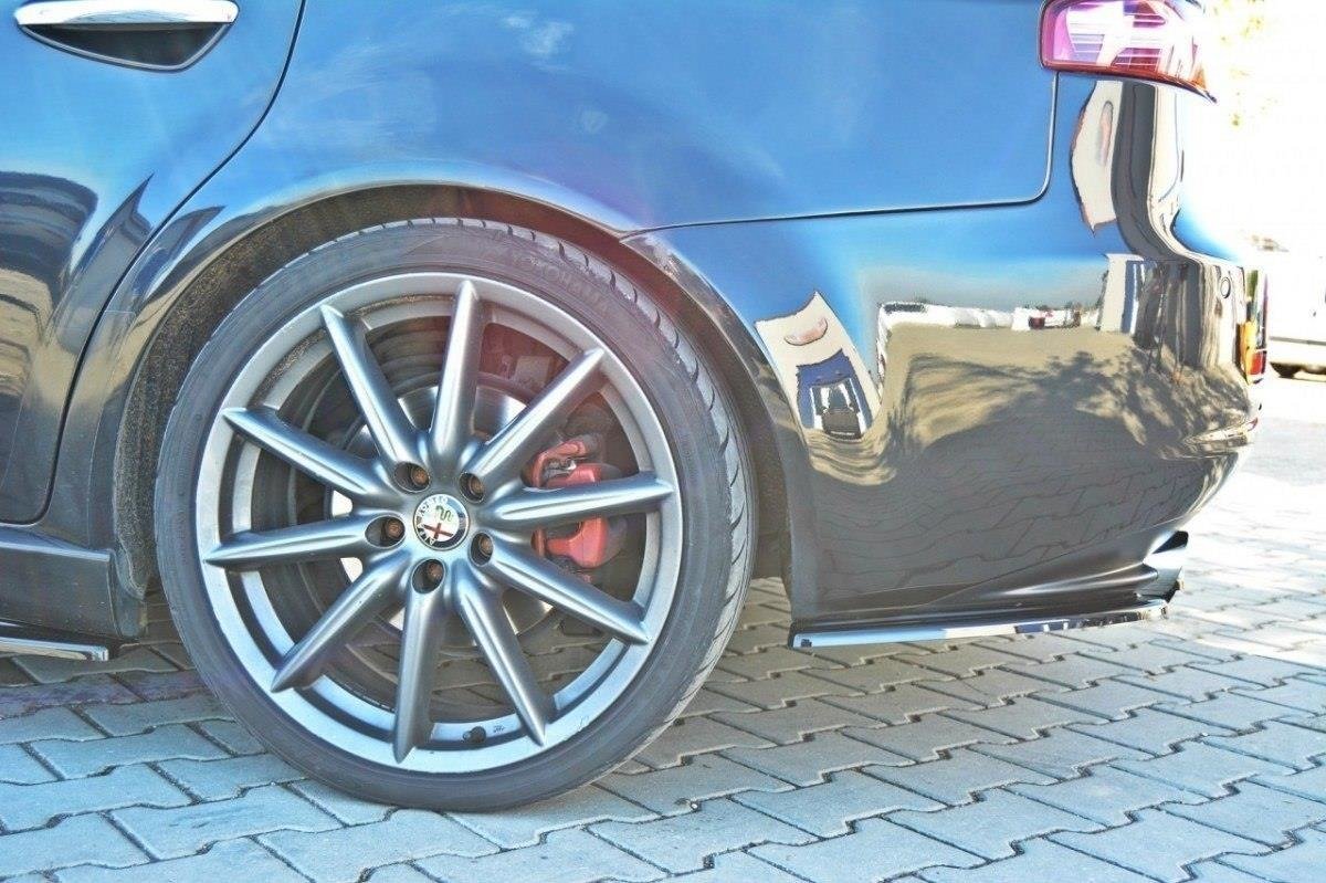 Heck Ansatz Flaps Diffusor für ALFA ROMEO 159 Carbon Look