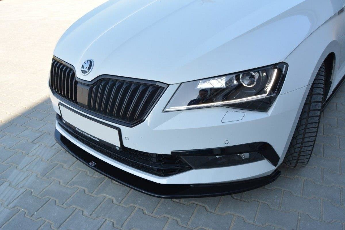 Front Ansatz V.3 für Skoda Superb Mk3 Carbon Look