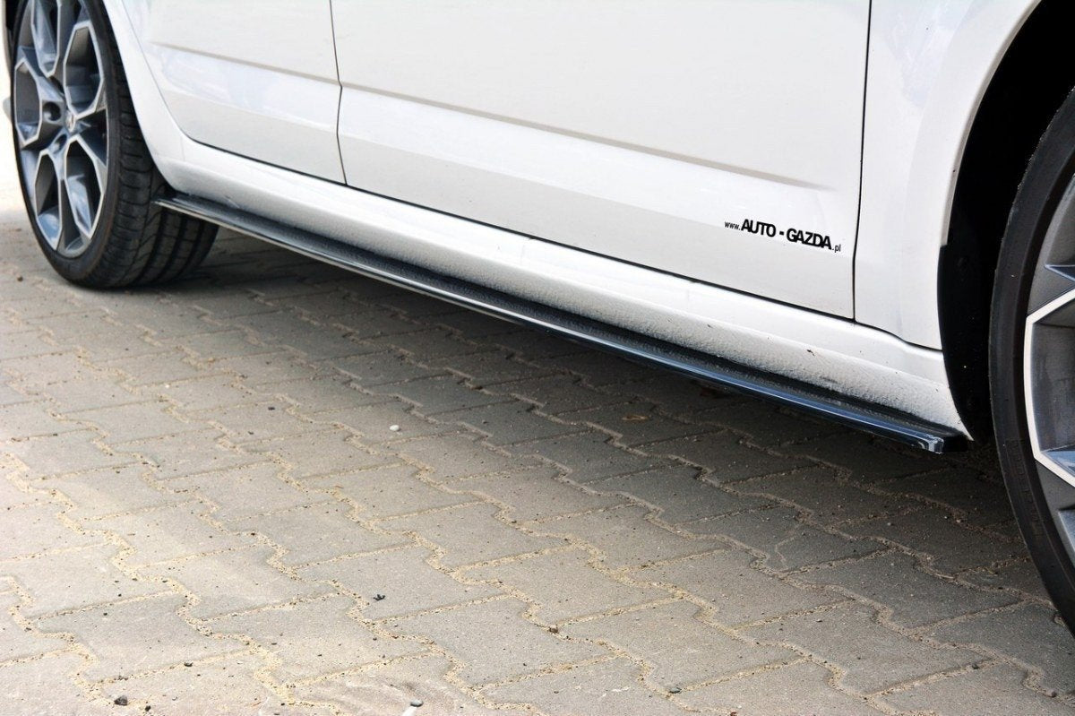 Seitenschweller Ansatz für Skoda Octavia RS Mk3 / Mk3 FL Hatchback / Kombi schwarz Hochglanz