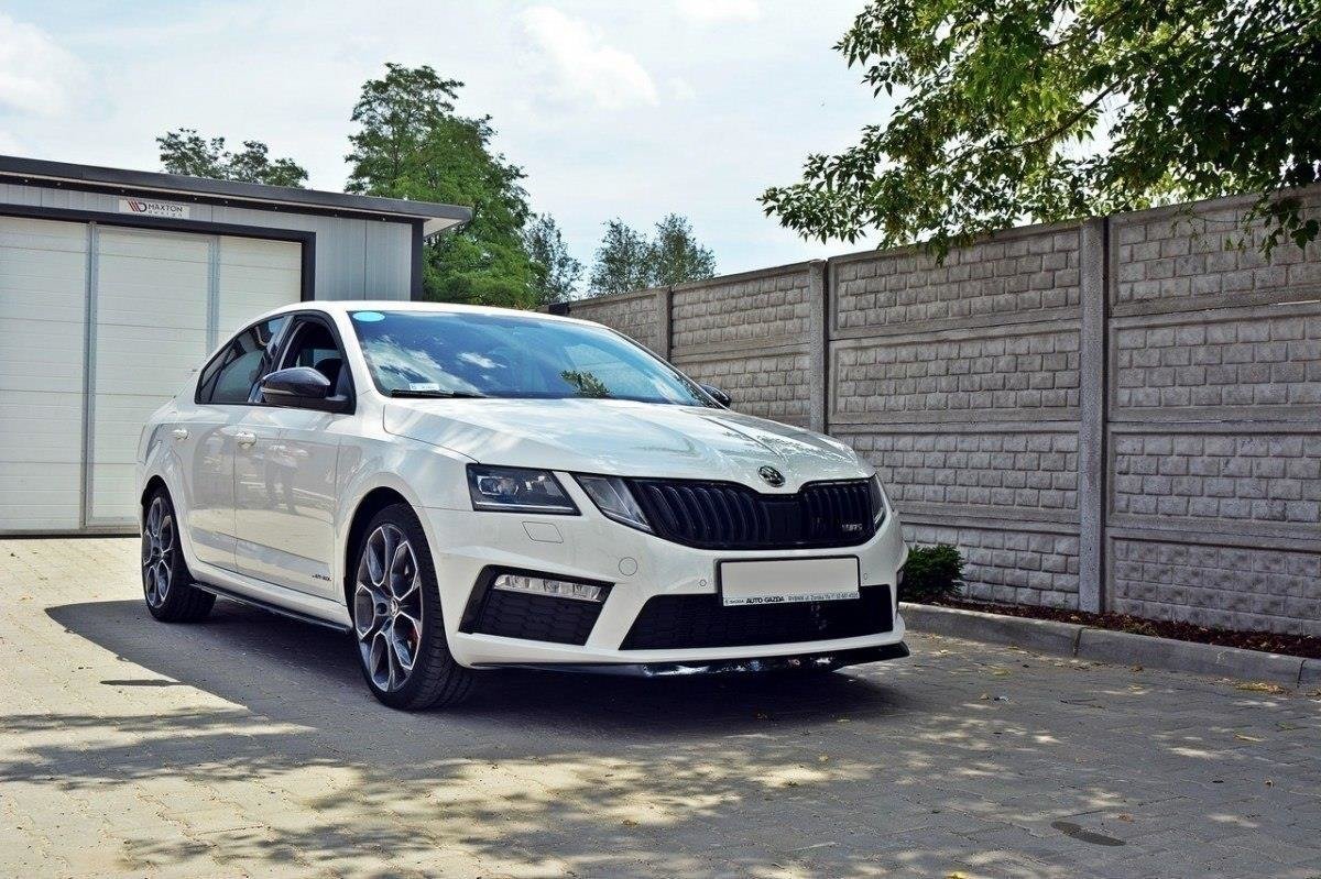 Front Ansatz V.2 für Skoda Octavia RS Mk3  schwarz Hochglanz