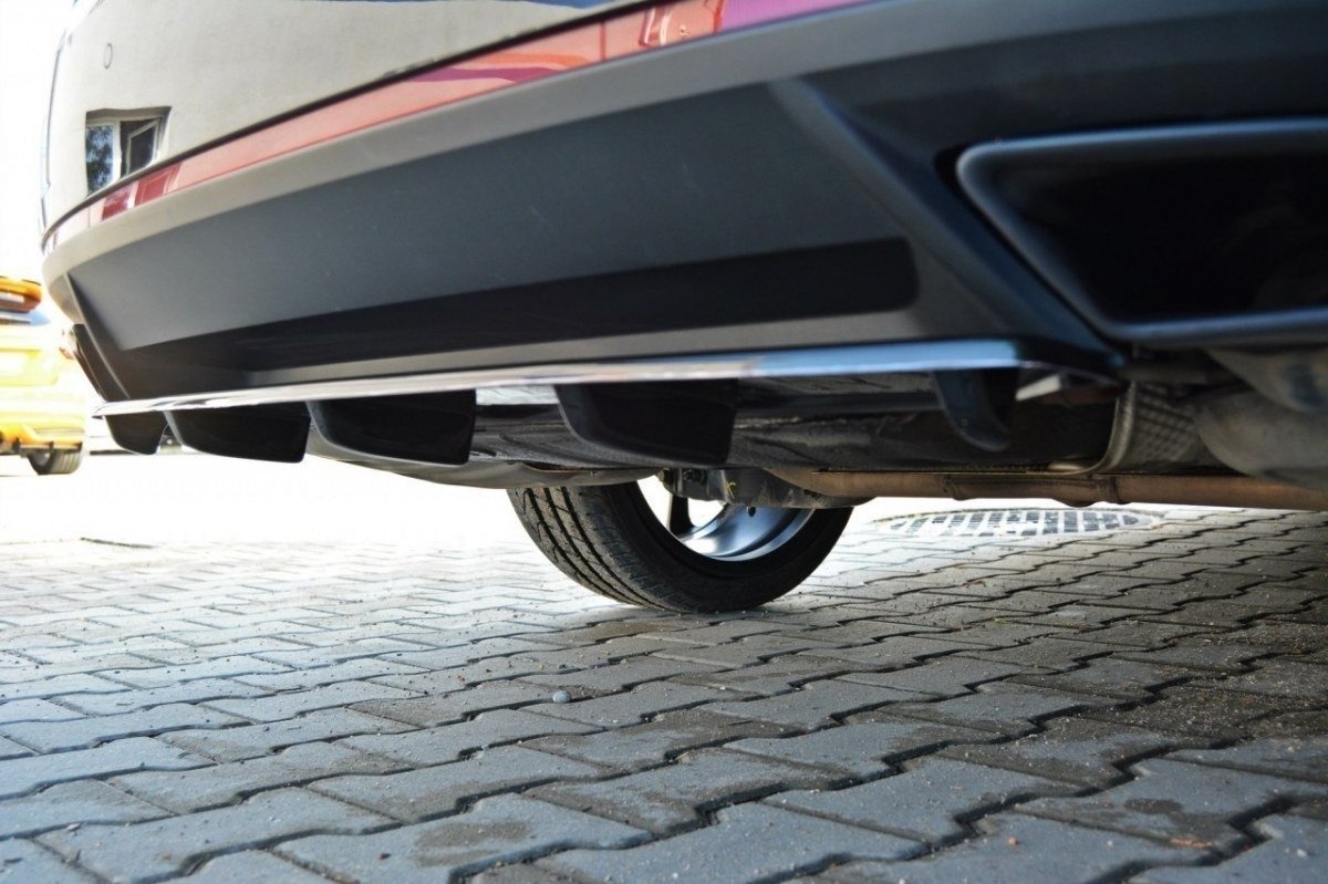 Mittlerer Diffusor Heck Ansatz für Skoda Octavia RS Mk3 / Mk3 FL Hatchback / Kombi schwarz Hochglanz