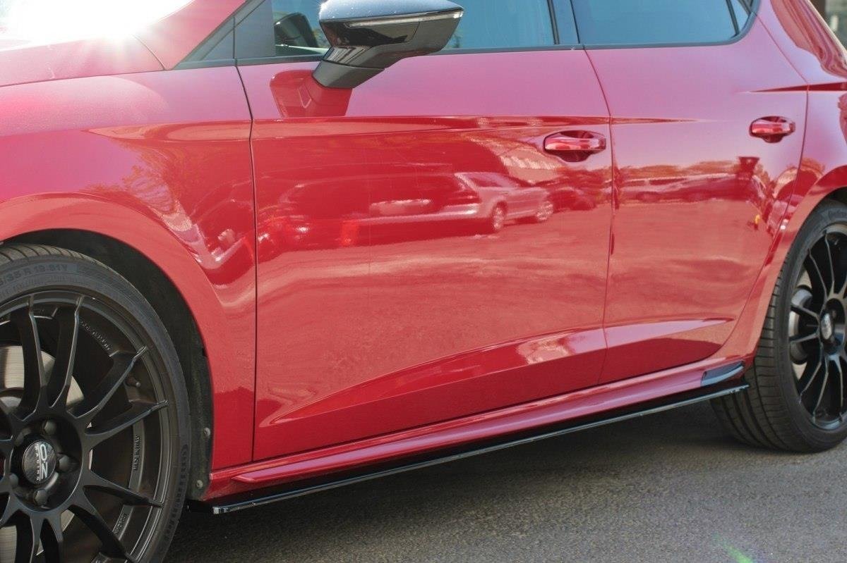 Seitenschweller Ansatz für v.2 Seat Leon Mk3 Cupra/ FR Facelift Carbon Look