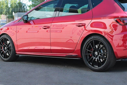 Seitenschweller Ansatz für v.2 Seat Leon Mk3 Cupra/ FR Facelift Carbon Look