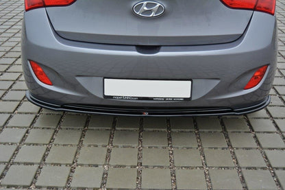 Mittlerer Diffusor Heck Ansatz für Hyundai i30 mk.2 schwarz Hochglanz