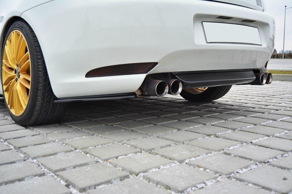 Heck Ansatz Flaps Diffusor für Alfa Romeo GT schwarz Hochglanz
