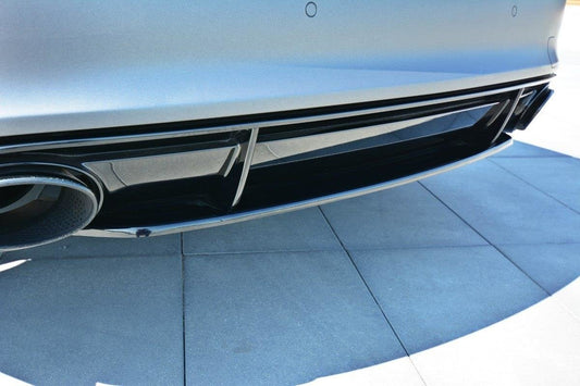 Mittlerer Diffusor Heck Ansatz für Audi RS7 Facelift Carbon Look