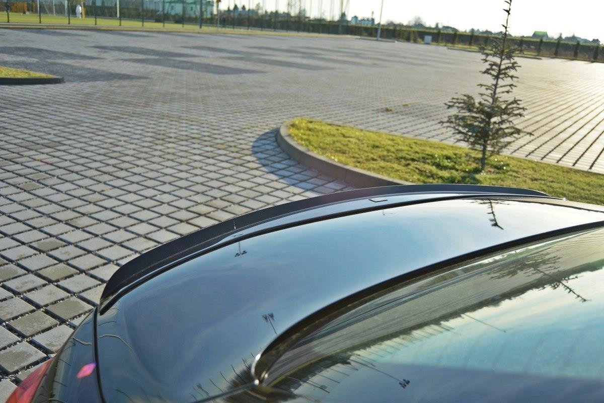 Spoiler CAP für Infiniti G37 Limousine Carbon Look