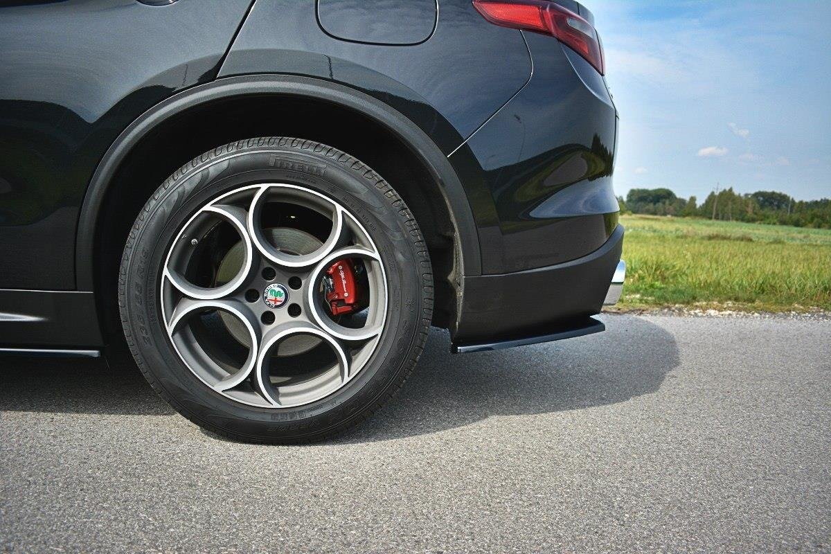 Heck Ansatz Flaps Diffusor für Alfa Romeo Stelvio schwarz Hochglanz