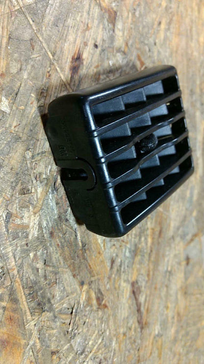 Corsa A Lüftungsgitter Mitte Original GM Opel Neu