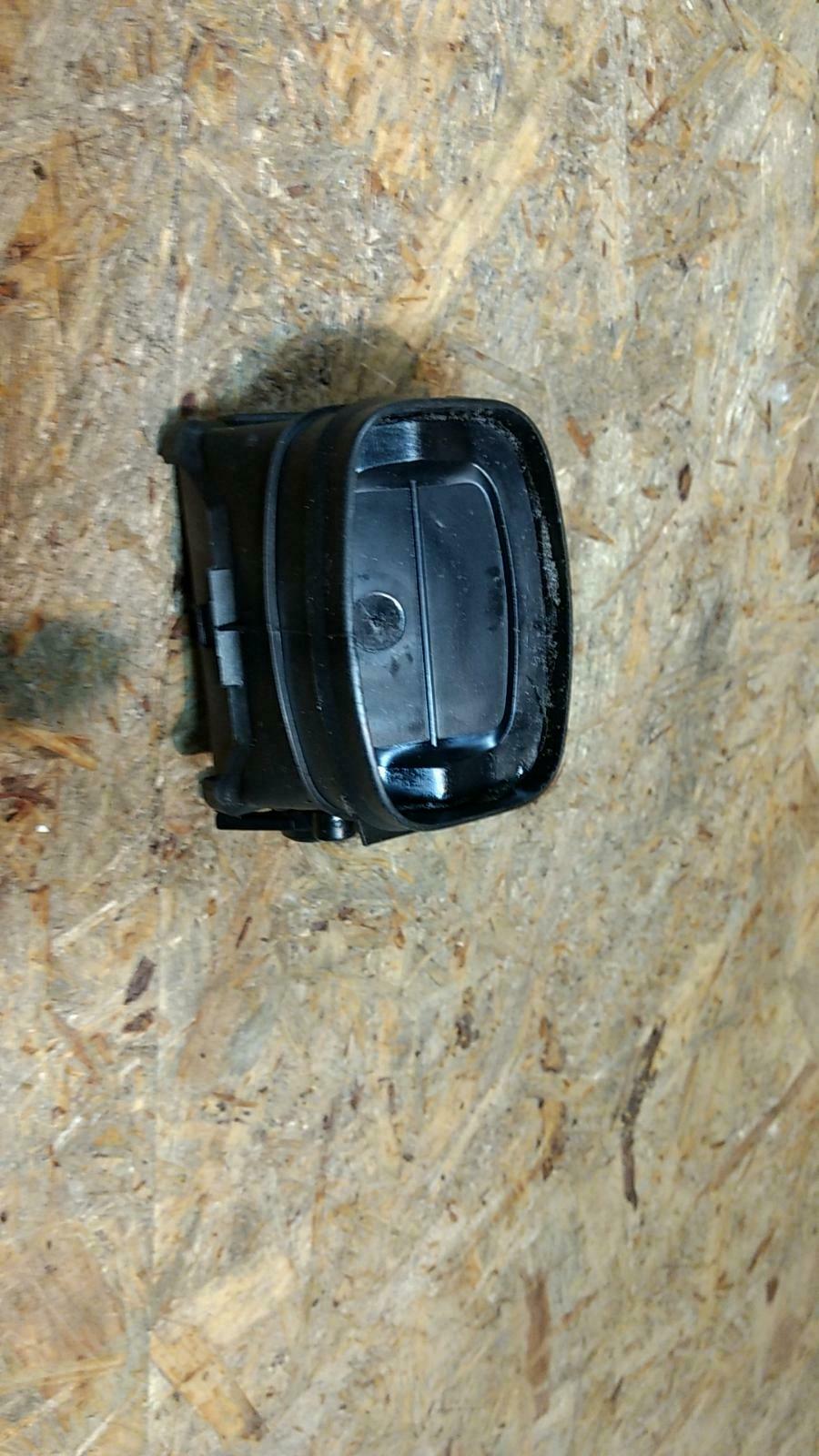 Kadett E Luftverteilung außen links Stirnwand original GM Opel Neu