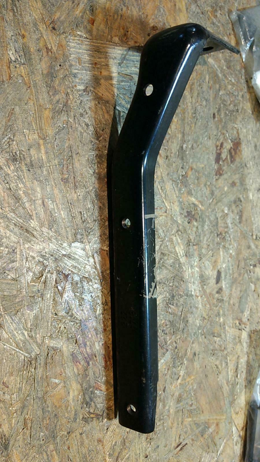 Manta B Halter Stoßstange vorne links original GM Opel Neu