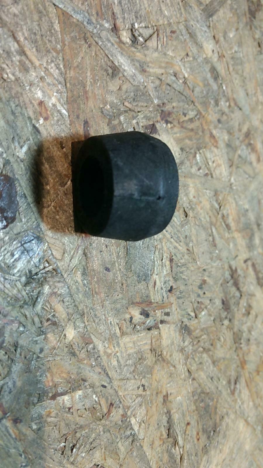 Frontera A Stoßdämpferbuchse hinten original GM Opel NEU