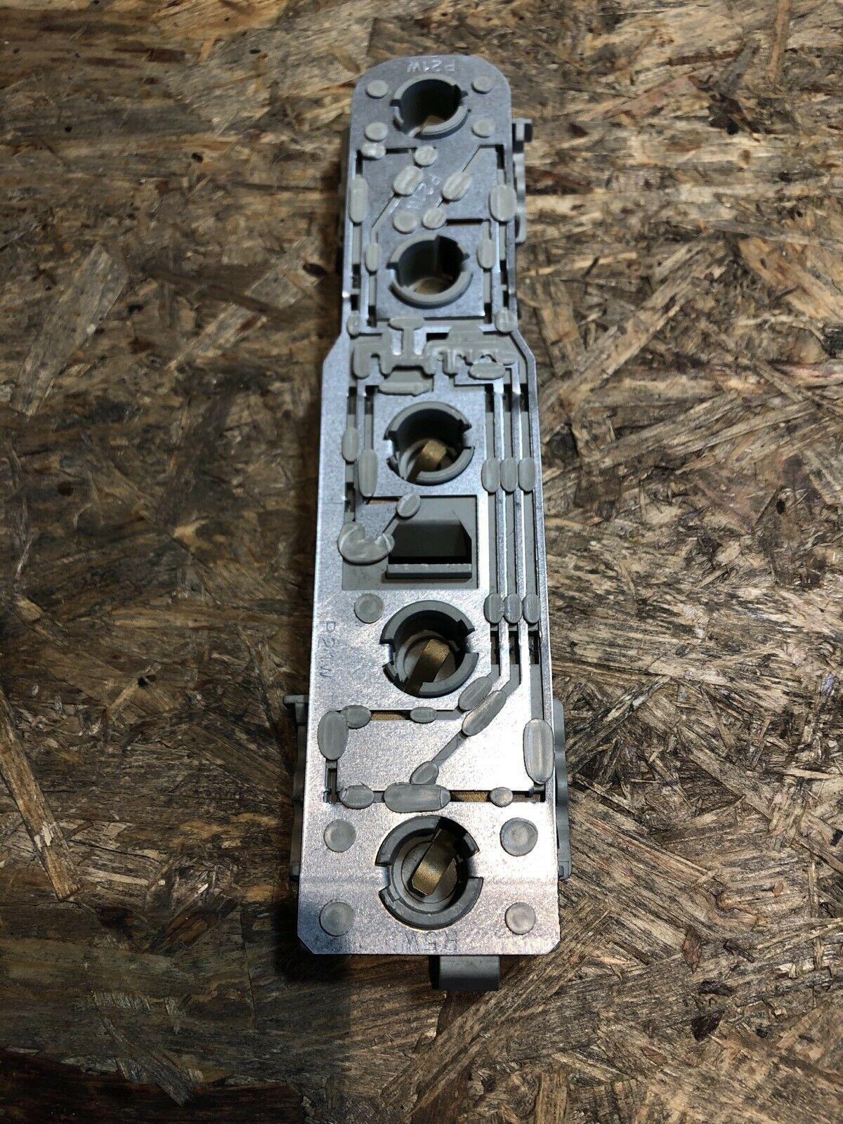 Opel Corsa B Birnenfassung Rückleuchte rechts neu original GM