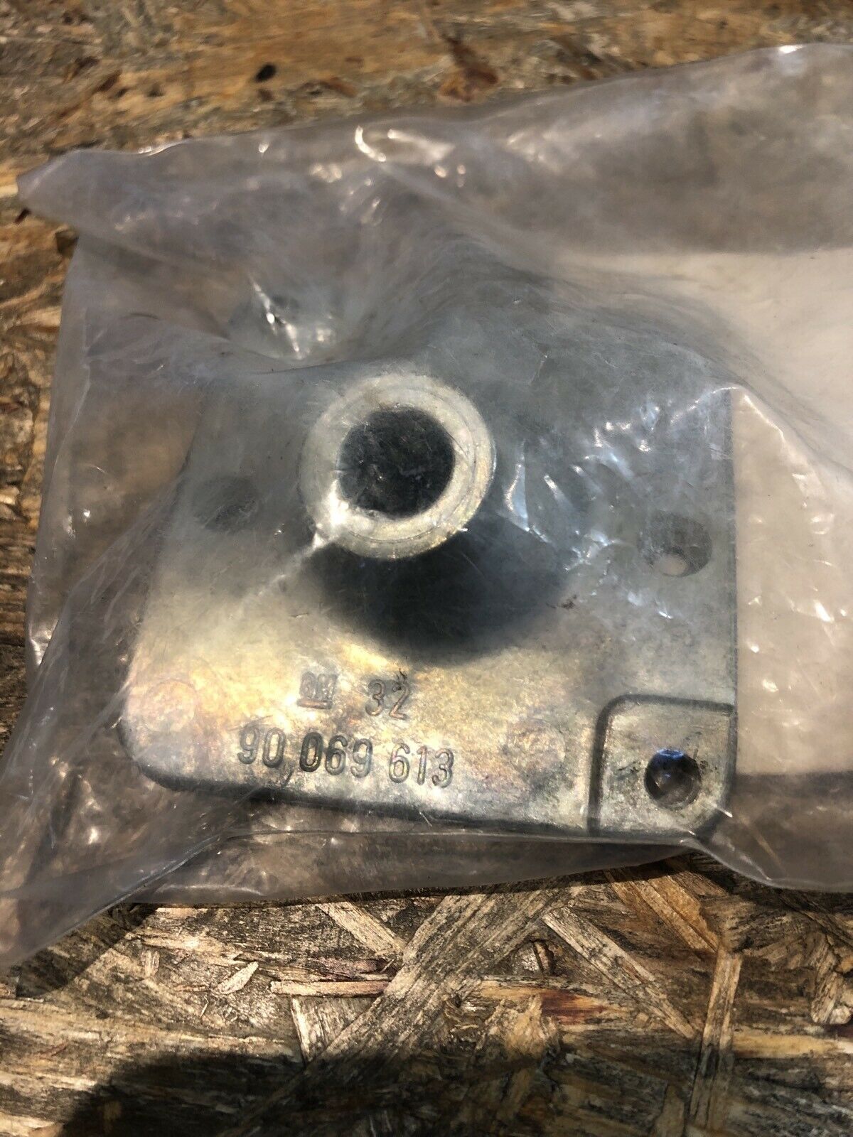 Opel Rekord C D Manta A B Kadett C Halter für Zusatzscheinwerfer