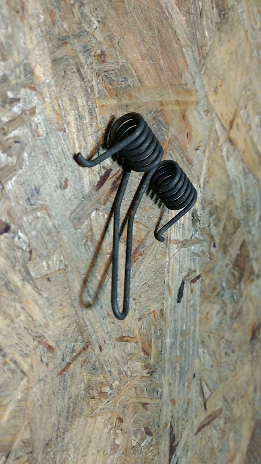 Rekord C / D uvm Rückzugfeder Gaspedal Original GM Opel Neu
