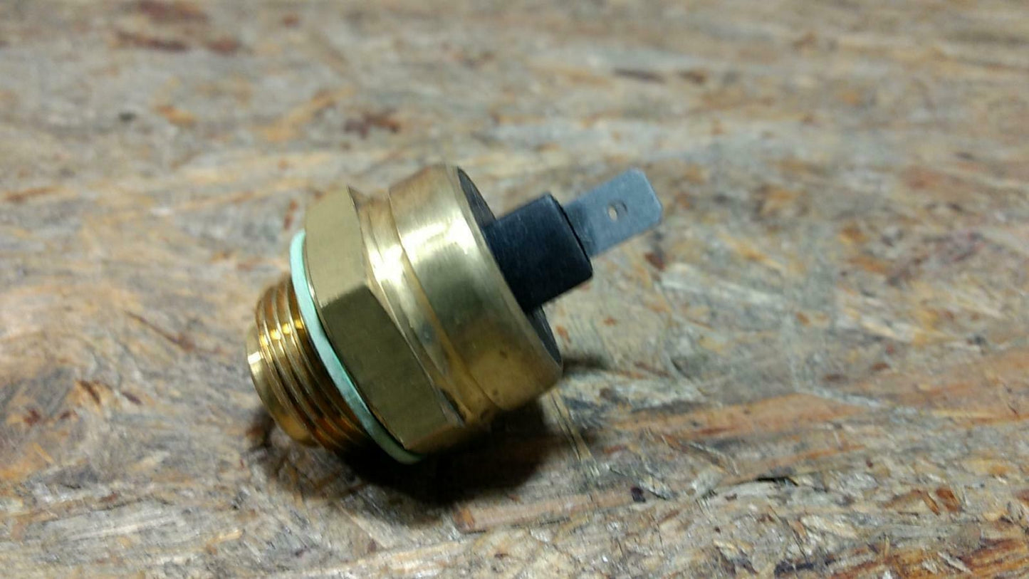 Alfa Romeo Peugeot Thermoschalter Kühlerlüfter original Wahler NEU