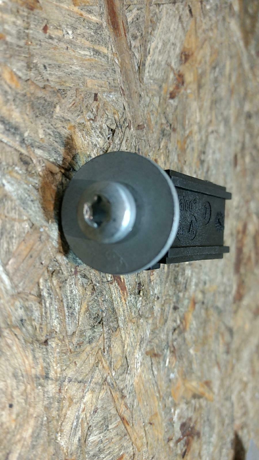 Movano A Scheibe Befestigung Kühlerhalterung orig GM Opel NEU