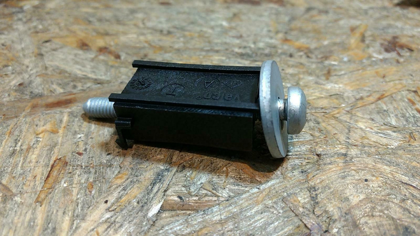 Movano A Scheibe Befestigung Kühlerhalterung orig GM Opel NEU