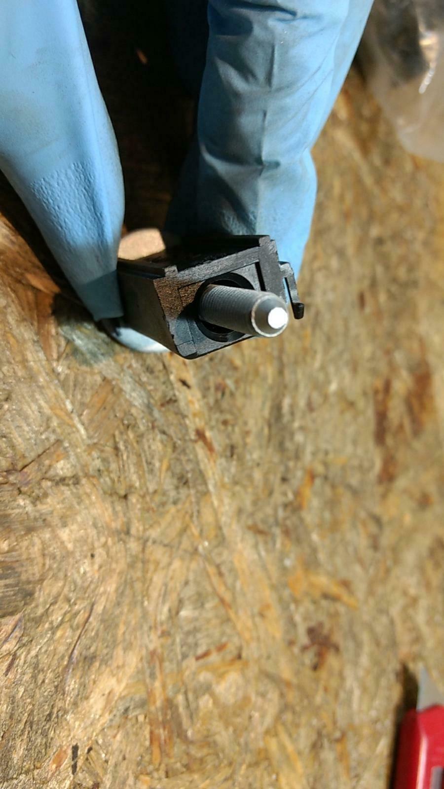 Movano A Scheibe Befestigung Kühlerhalterung orig GM Opel NEU