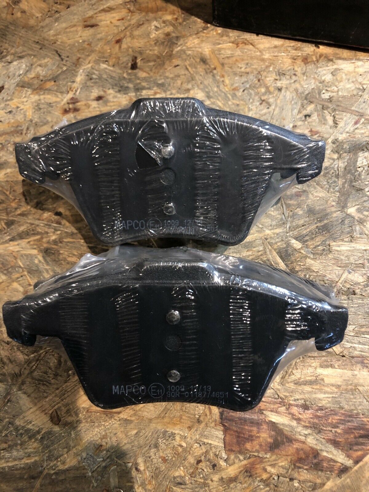 VW Multivan  /  Transporter V Scheibenbremsbeläge Neu