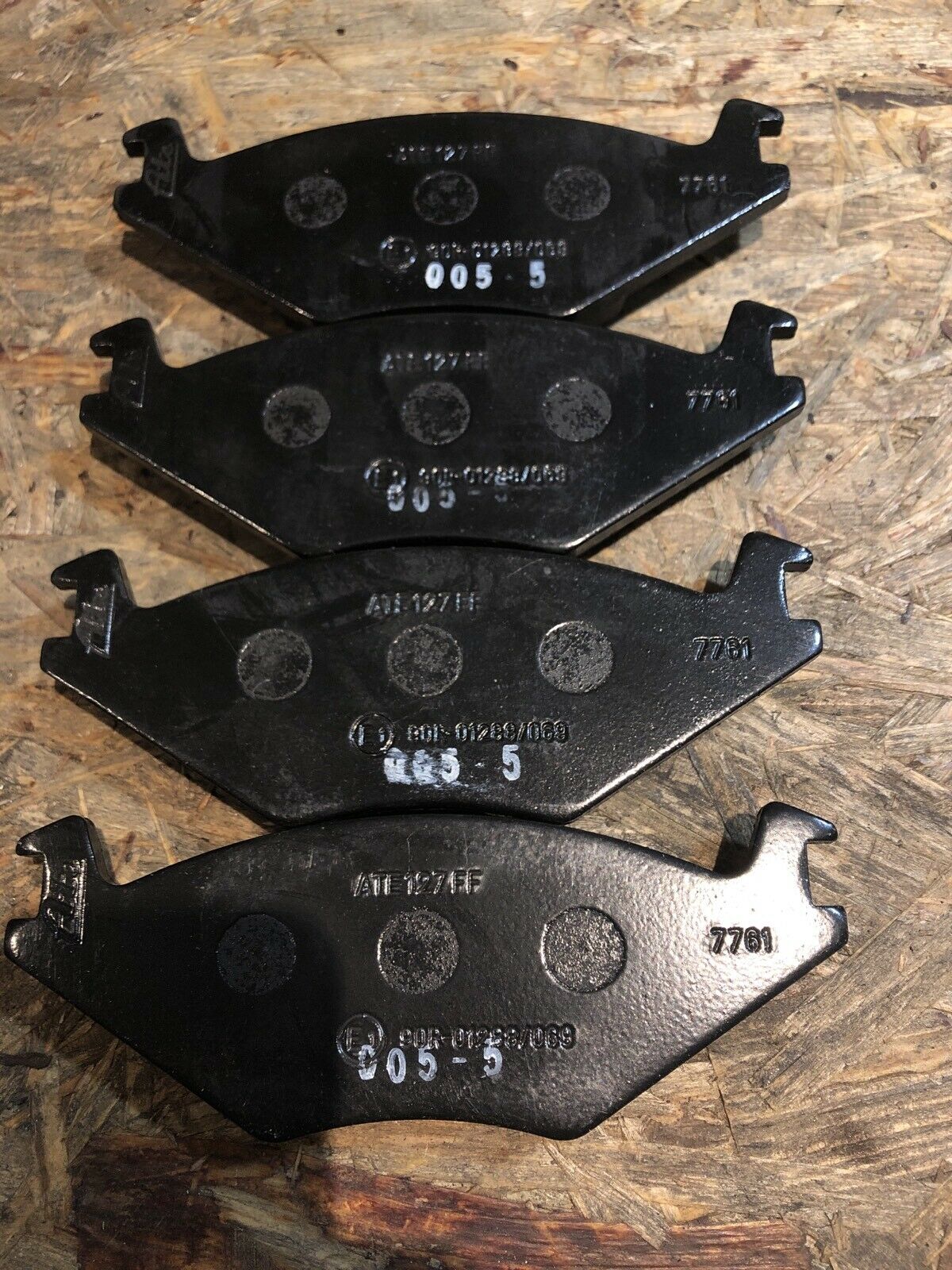 Seat Cordoba /  Ibiza VW Derby  /  Golf /  Jetta Bremsbeläge Neu