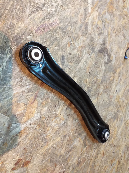 Mercedes Benz ML-KL. (W166) Lenker Radaufhängung Hinterachse links oben original Mercedes NEU