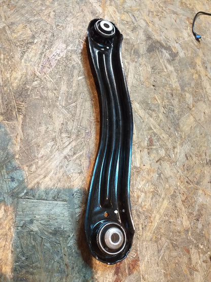 Mercedes Benz ML-KL. (W166) Lenker Radaufhängung Hinterachse links oben original Mercedes NEU