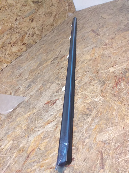 Chevrolet Captiva Fensterschachtleiste vorne links original GM NEU