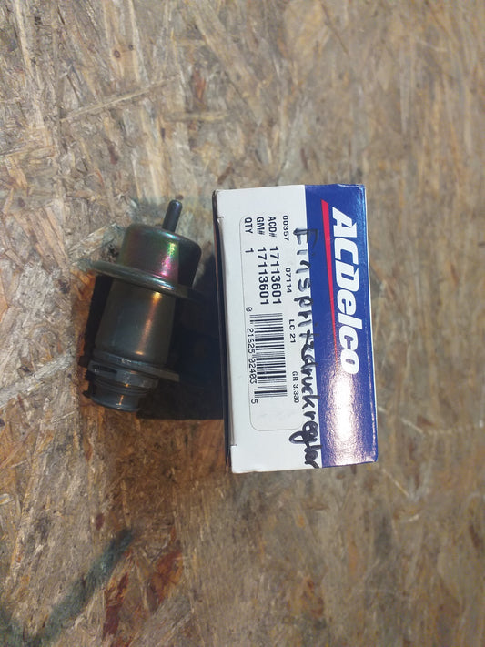 Oldtimer Youngtimer Opel Einspritzdruckregler original AC Delco NEU