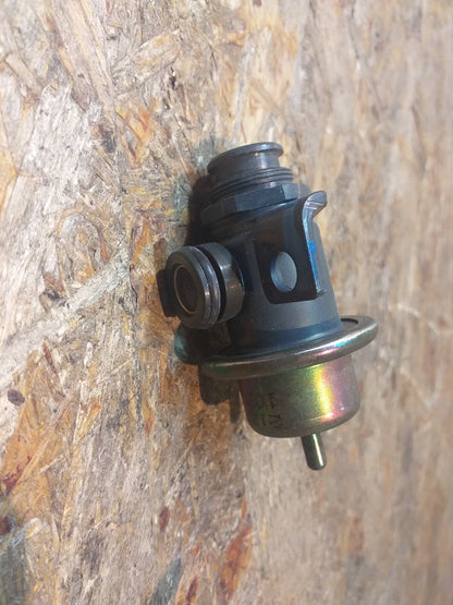 Oldtimer Youngtimer Opel Einspritzdruckregler original AC Delco NEU