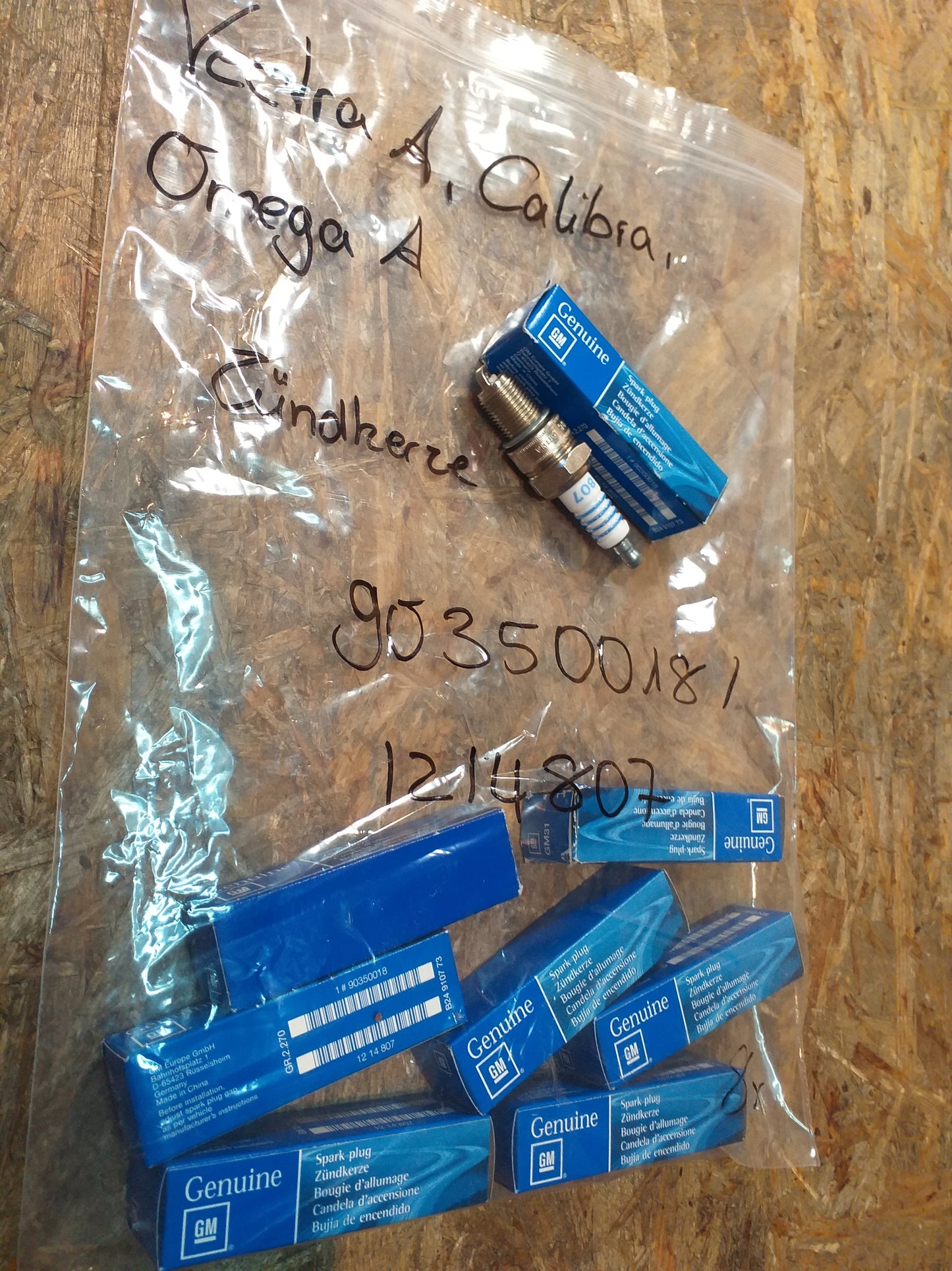 Vectra A Calibra Omega A Zündkerze original GM Opel NEU