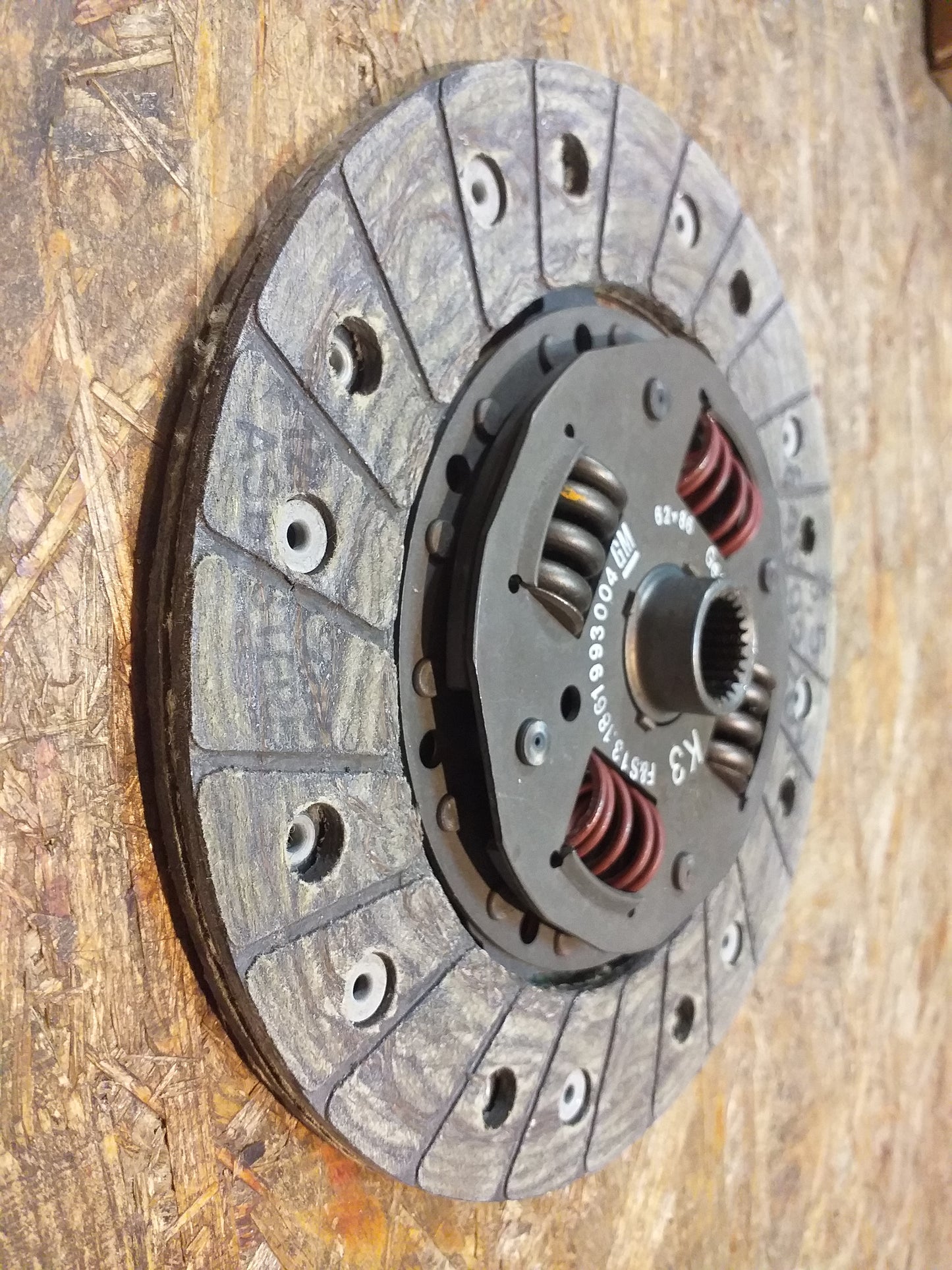 Astra F Ascona Kupplungsscheibe original GM Opel NEU