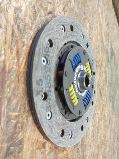 Kadett D/E Ascona C 1.8 C18NE C18NT Kupplungsscheibe original GM Opel NEU