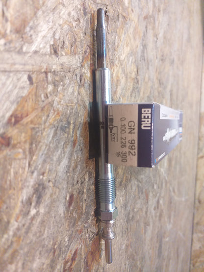 Saab Glühkerze original BERU NEU