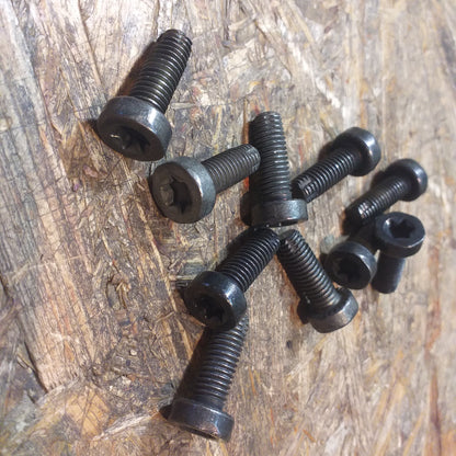 Combo D Corsa E Bolzenschrauben original GM Opel NEU