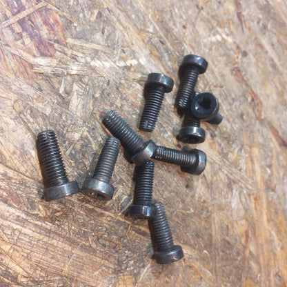 Combo D Corsa E Bolzenschrauben original GM Opel NEU