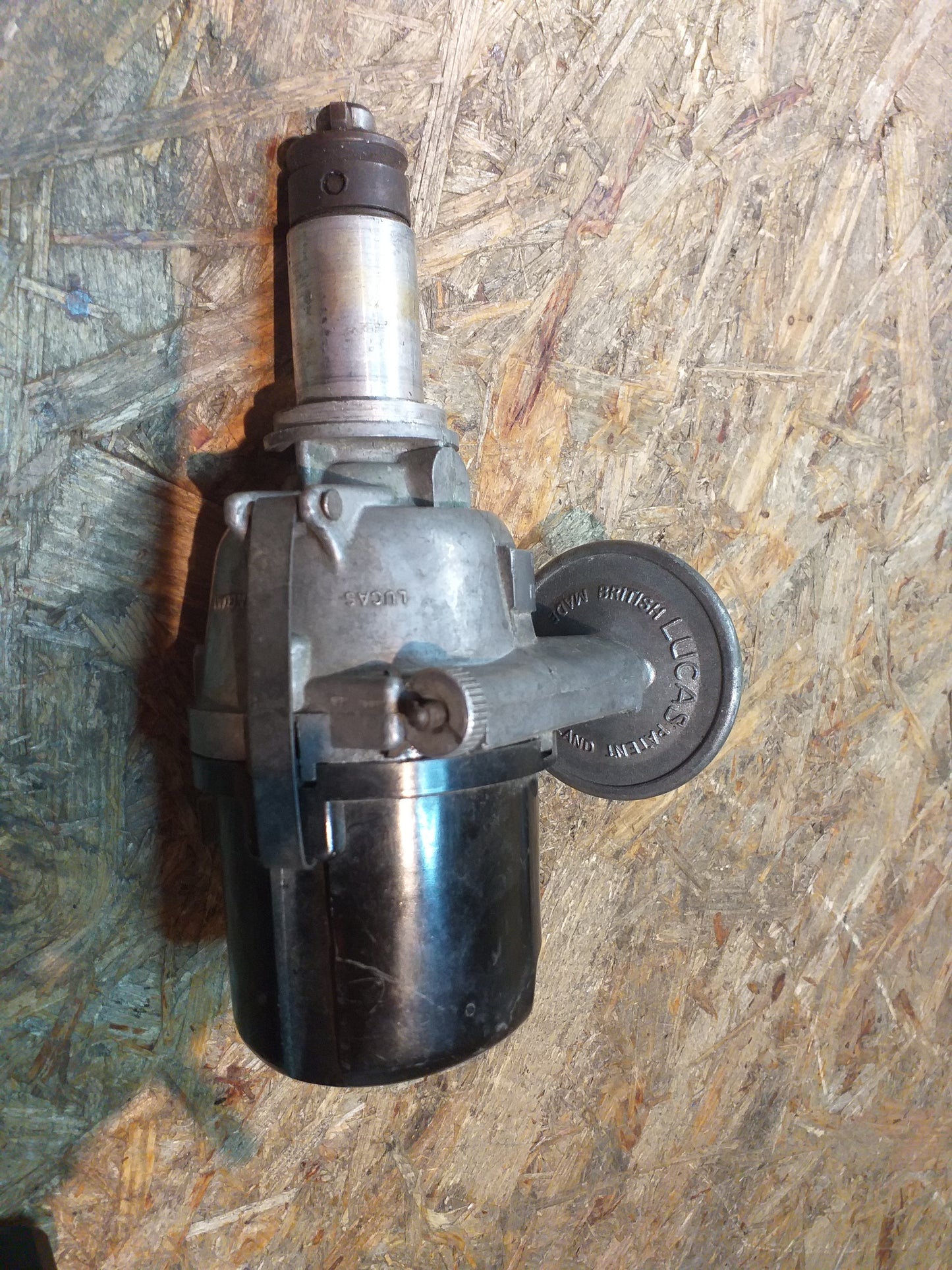 Ford 100E Zündverteiler originial LUCAS NEU