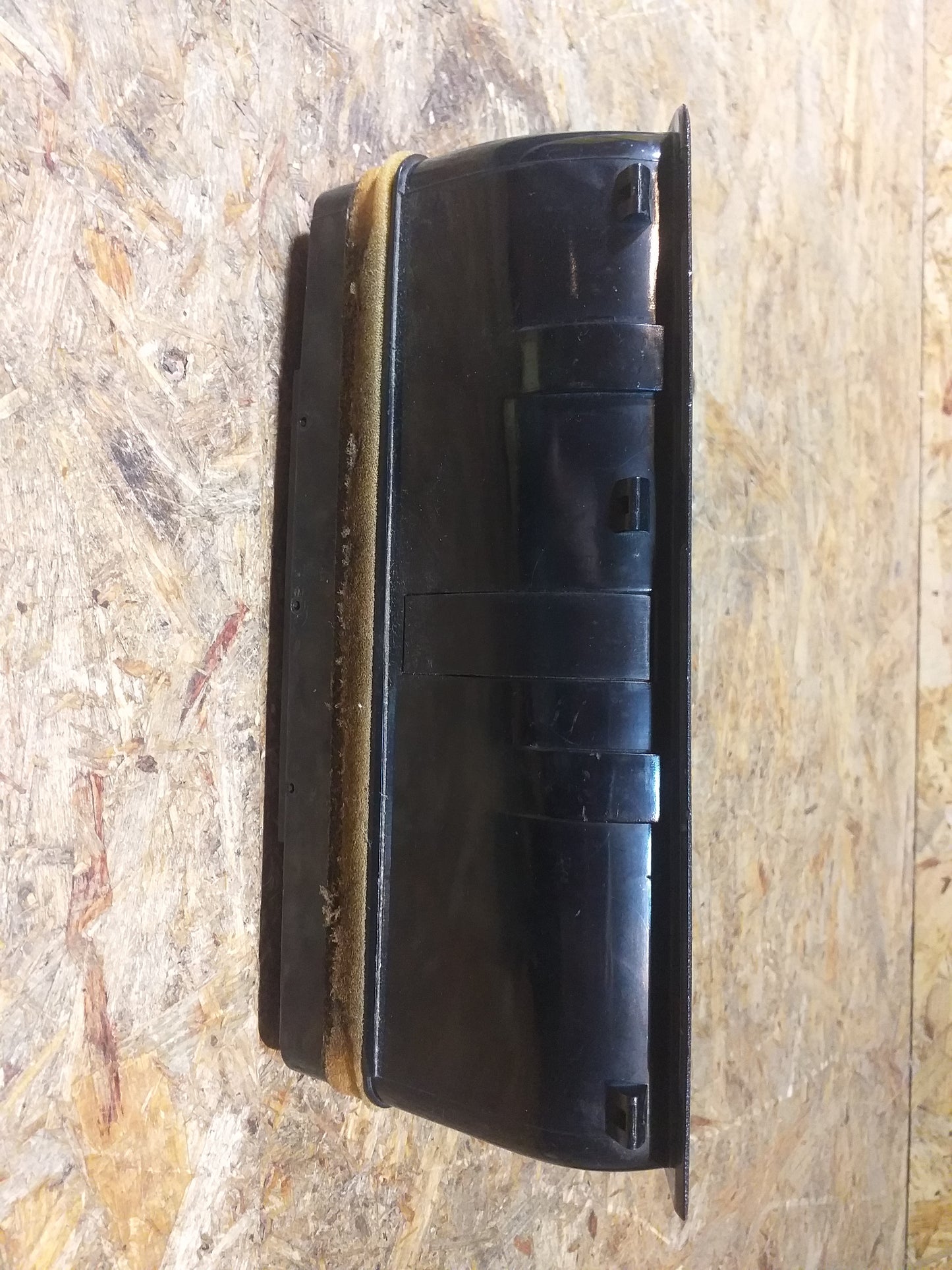 Ascona C Düse Luftverteilung Amaturentafel Mitte original GM Opel GEBRAUCHT