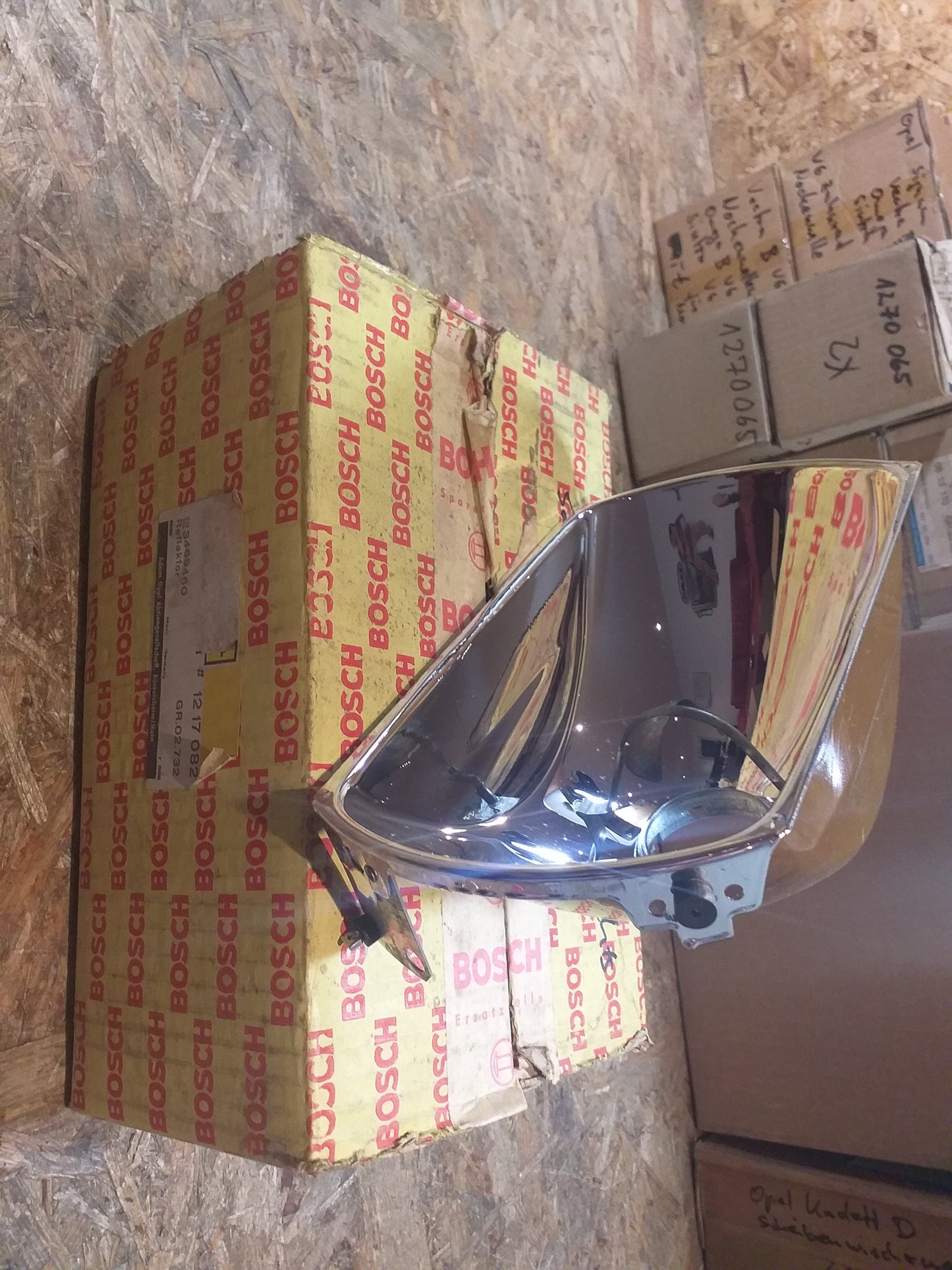 Rekord D Scheinwerfer Reflektor rechts original Bosch Opel NEU