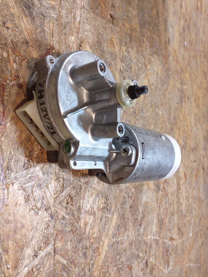 Rekord D Commodore B Scheibenwischermotor original GM Opel NEU