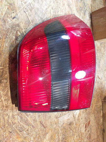 Vectra B Rückleuchte dunkle Version hinten rechts original GM Opel NEU