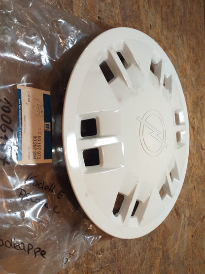 Kadett E Ascona C Radkappe original GM Opel NEU