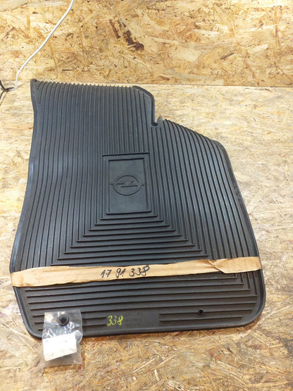 Kadett D/E Ascona C Fußmatte gummi rechts original GM NEU aus Altbestand