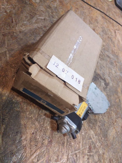 Corsa A TR elektrischer Fensterheber vorne links original  GM Opel NEU