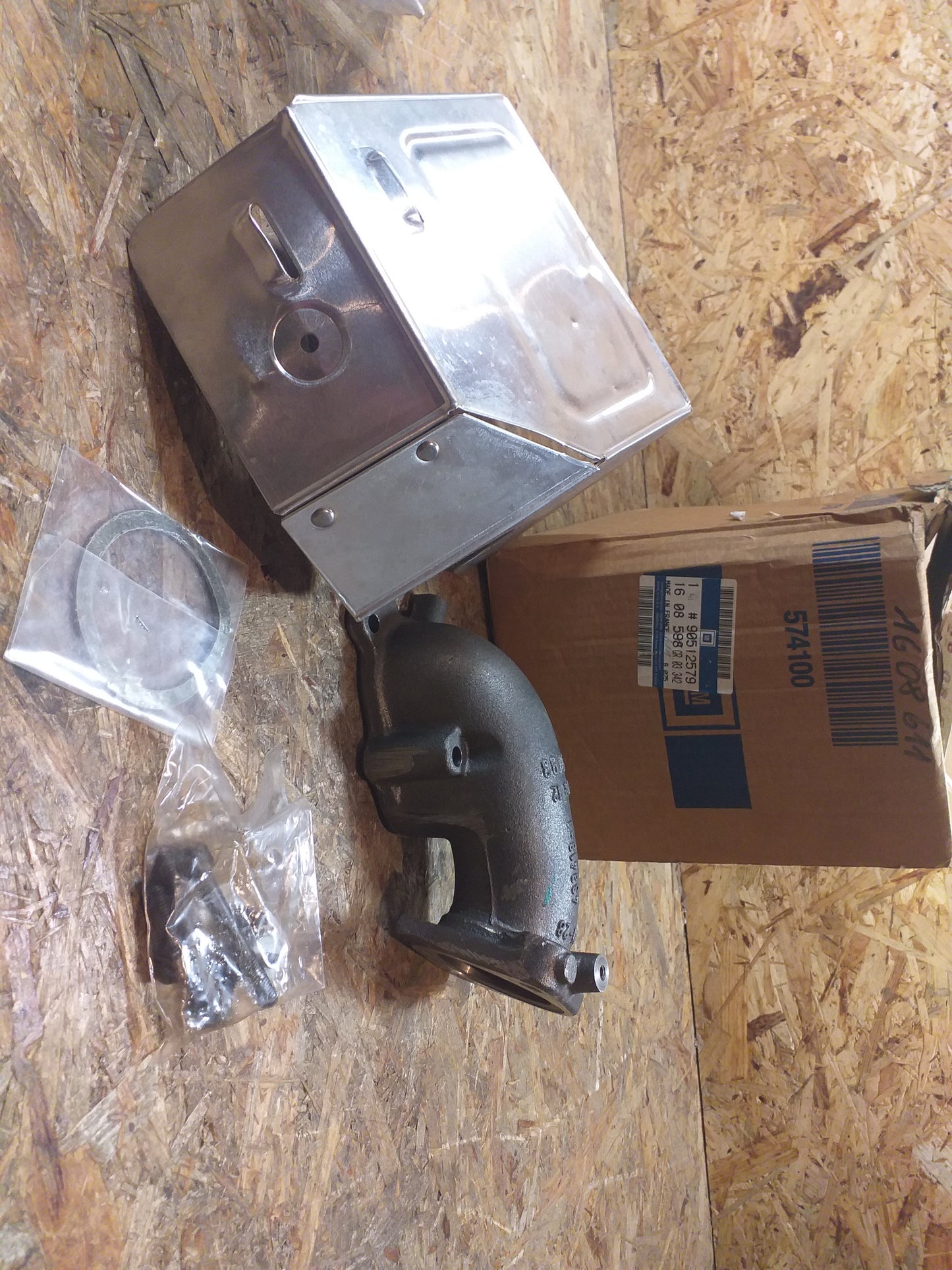 Astra F 1.7TD Krümmer Turbolader mit Wärmeschutzschild original GM Opel NEU